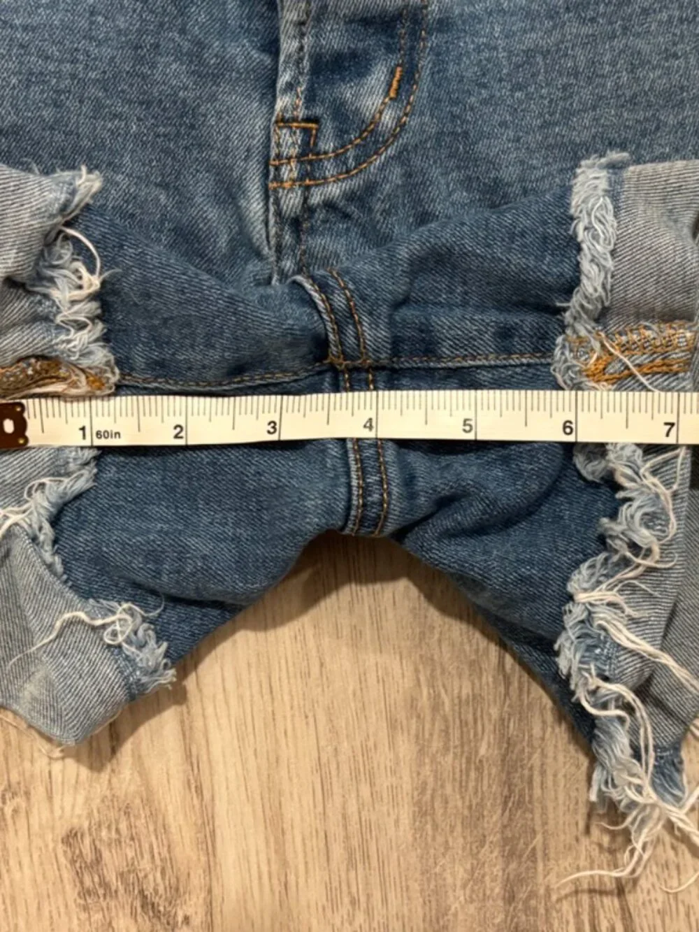 Aéropostale High-Rise Distressed Cuffed Denim Shorts Size 2